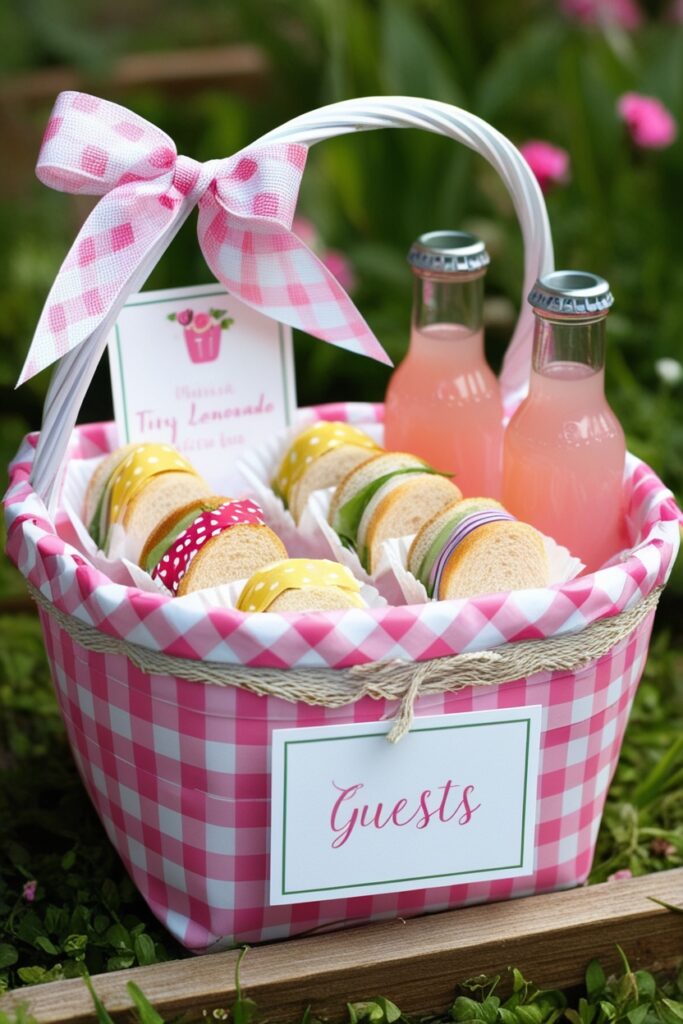 Personalized Picnic Baskets